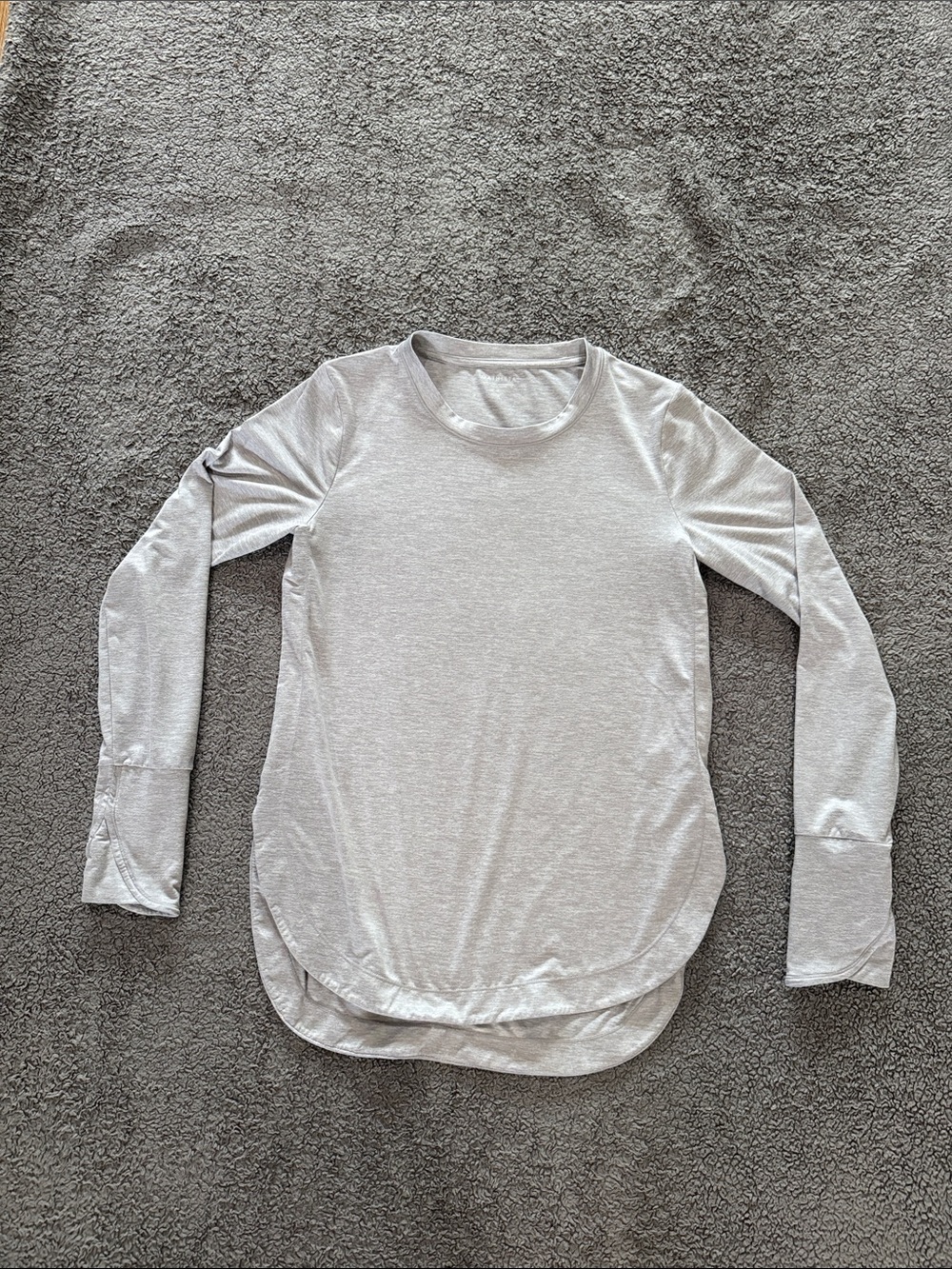 Athleta Heather Light Gray Long Sleeve Crew Tee